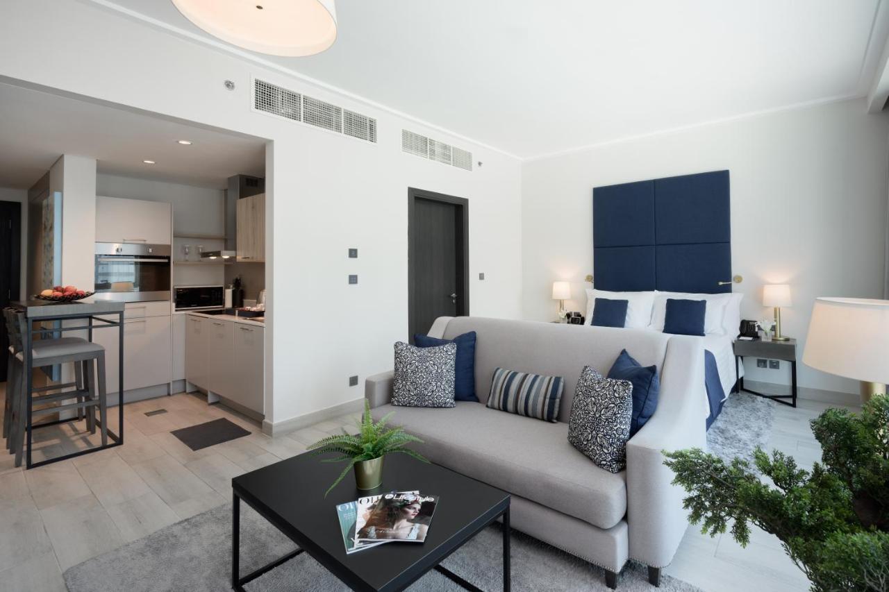 Centara West Bay Hotel & Residences Doha Luaran gambar A typical studio apartment