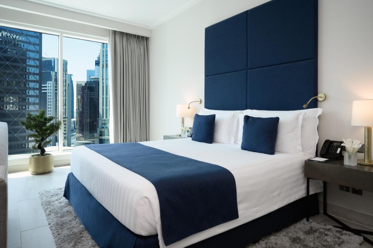 Centara West Bay Hotel & Residences Doha Luaran gambar A bedroom at the hotel