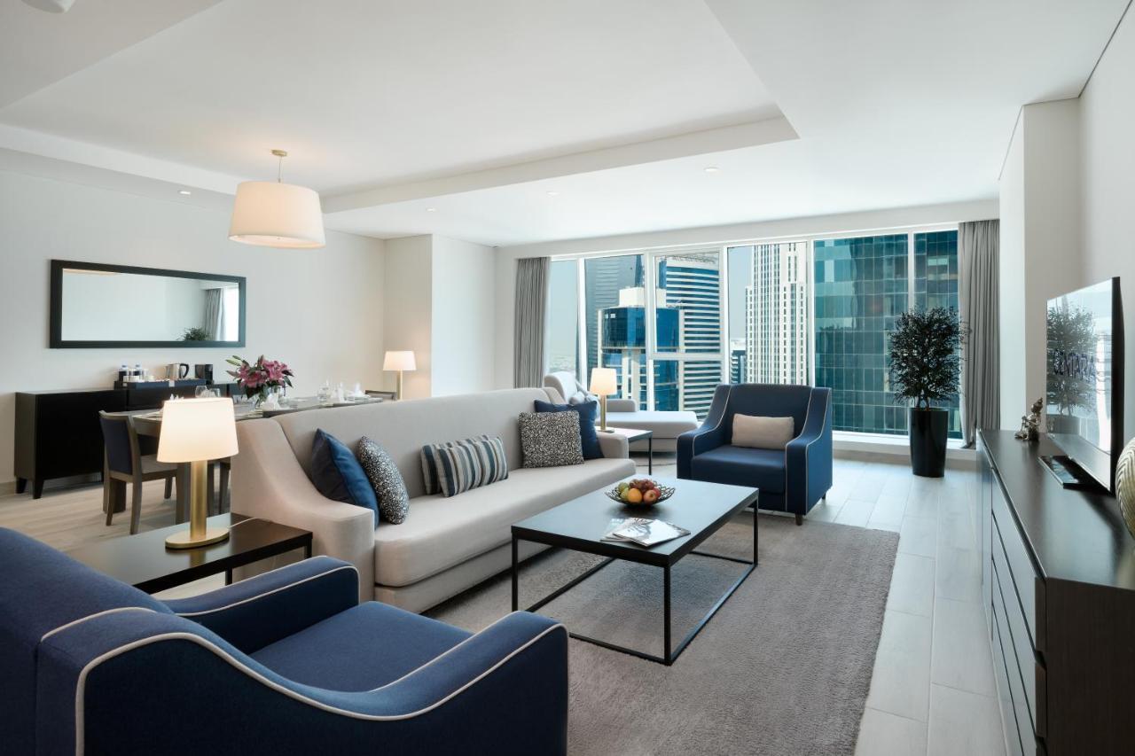 Centara West Bay Hotel & Residences Doha Luaran gambar A living room in a typical apartment